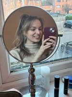 Sitter Profile Image: Lucy B.