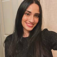 Sitter Profile Image: Idania G.