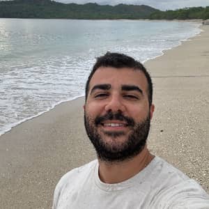 Sitter Profile Image: Can K.