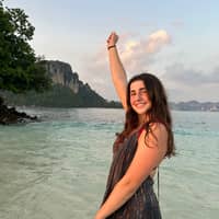 Sitter Profile Image: Amelia C.