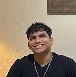 Sitter Profile Image: Juan C.