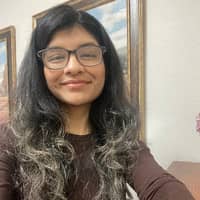 Sitter Profile Image: Maribel H.