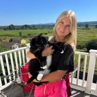 Sitter Profile Image: Fiona L.