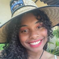 Sitter Profile Image: Vanessa N.