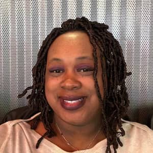 Sitter Profile Image: Candice T.