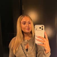 Sitter Profile Image: Evie K.