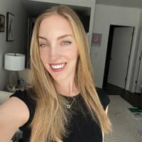 Sitter Profile Image: Dana F.