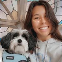 Sitter Profile Image: Emma V.