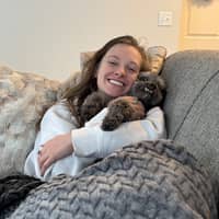 Sitter Profile Image: Miranda V.