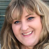 Sitter Profile Image: Lacey S.