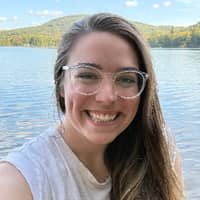 Sitter Profile Image: Rachael V.