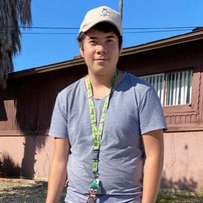 Sitter Profile Image: Jorge T.