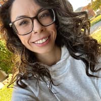 Sitter Profile Image: Nicole M.