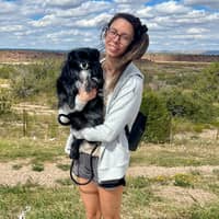 Sitter Profile Image: Nicole M.