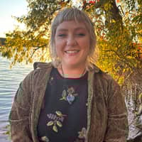 Sitter Profile Image: Gloriahna B.