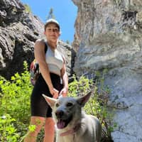 Sitter Profile Image: Victoria V.