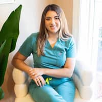 Sitter Profile Image: Savannah R.