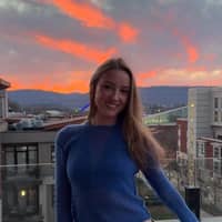 Sitter Profile Image: Molly R.