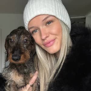 Sitter Profile Image: Danielle W.