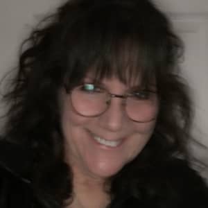 Sitter Profile Image: Linda L.