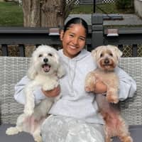 Sitter Profile Image: Nicolle F.