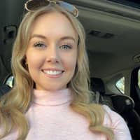 Sitter Profile Image: Isabelle J.