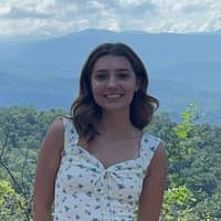 Sitter Profile Image: Riley D.