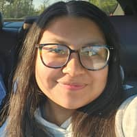 Sitter Profile Image: Isabelle E.