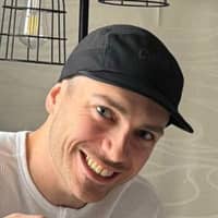 Sitter Profile Image: Frédéric A.