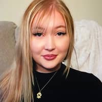 Sitter Profile Image: Helen D.