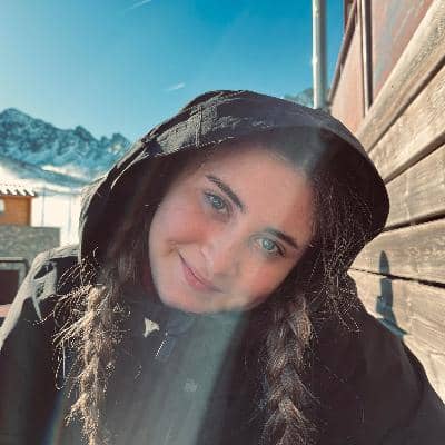 Foto de perfil del cuidador: Clara V.