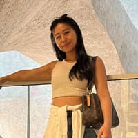 Sitter Profile Image: Liying P.