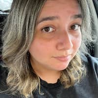 Sitter Profile Image: Victoria L.