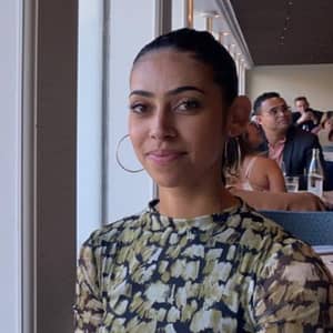 Sitter Profile Image: Joane Y.