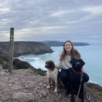 Sitter Profile Image: Harriet S.