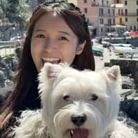 Sitter Profile Image: Lihua X.