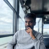 Sitter Profile Image: Senthan K.