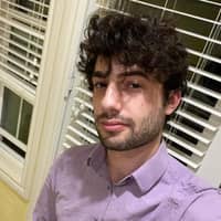 Sitter Profile Image: Simon G.