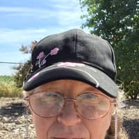 Sitter Profile Image: Sandra P.