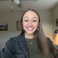 Sitter Profile Image: Amanda L.