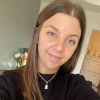 Sitter Profile Image: Sarah R.