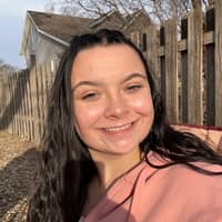 Sitter Profile Image: Taylor S.