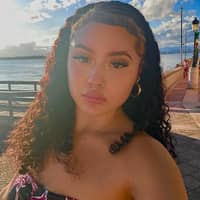 Sitter Profile Image: Valeria M.