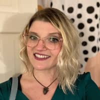 Sitter Profile Image: Maria V.