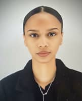 Photo de profil du pet sitter : Camelia B.