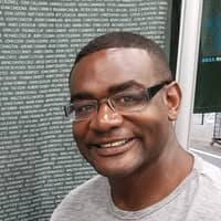 Sitter Profile Image: Che K.