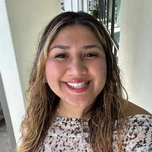 Sitter Profile Image: Nahomi R.