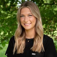 Sitter Profile Image: Madelynn E.