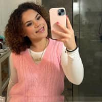 Sitter Profile Image: Luciana C.