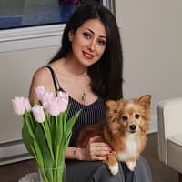 Sitter Profile Image: Mastaneh N.